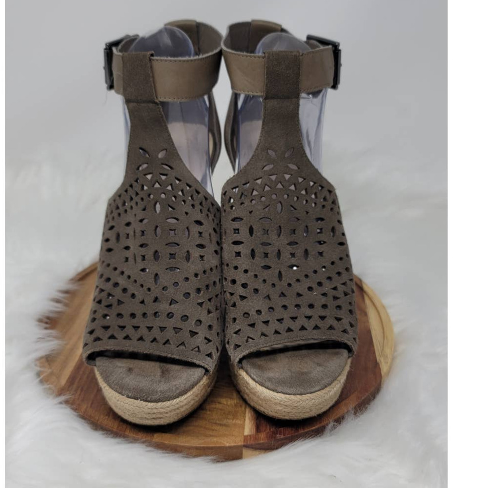 Marc Fisher Hasina Brown Laser Cut Platform Wedge Espadrille Sandals 10M